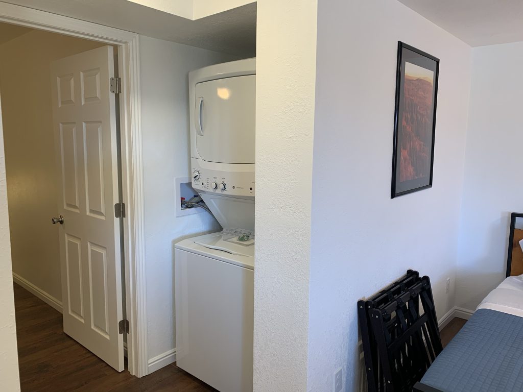 Bryce Vistas - Claron Suite Laundry