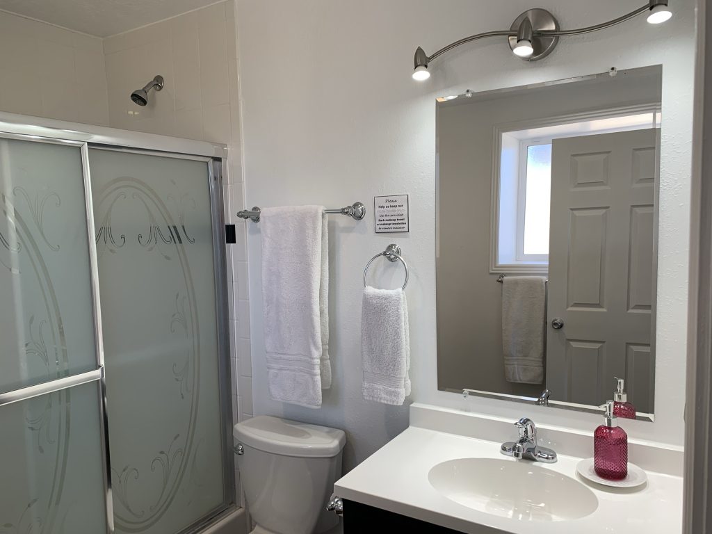 Bryce Vistas - Claron Suite Bathroom